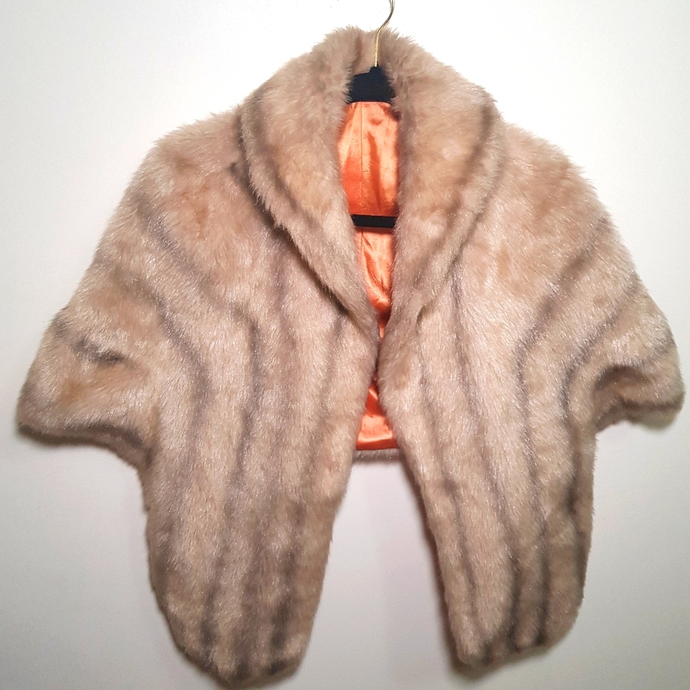 Faux fur wrap/cape/shawl One Size